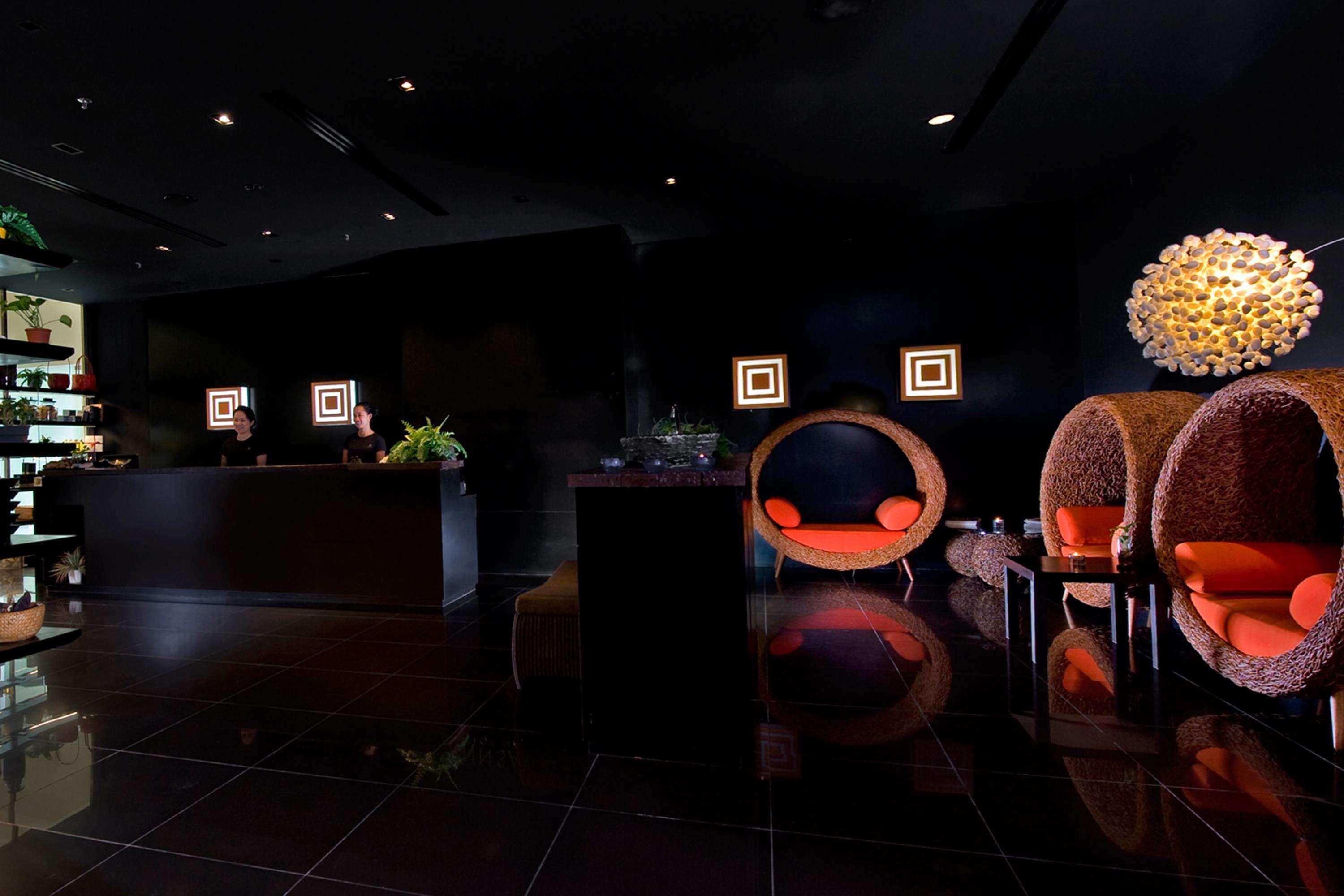 One World Hotel Petaling Jaya Eksteriør bilde The interior of the lobby