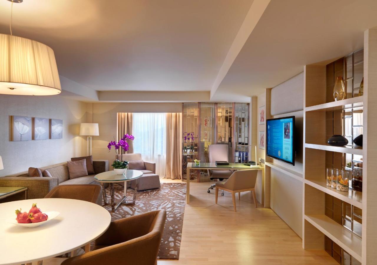 One World Hotel Petaling Jaya Eksteriør bilde A suite at the hotel